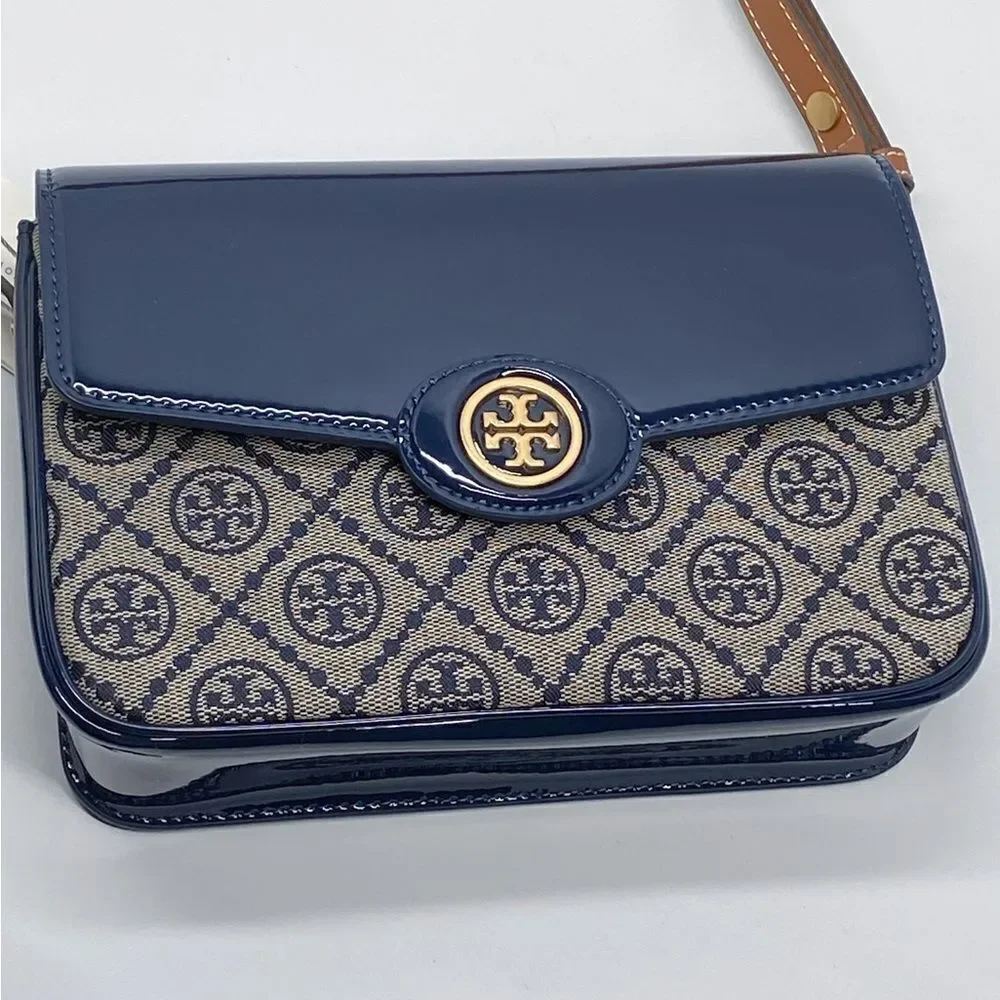 Tory Burch  Robinson T Monogram Convertible Shoulder Bag